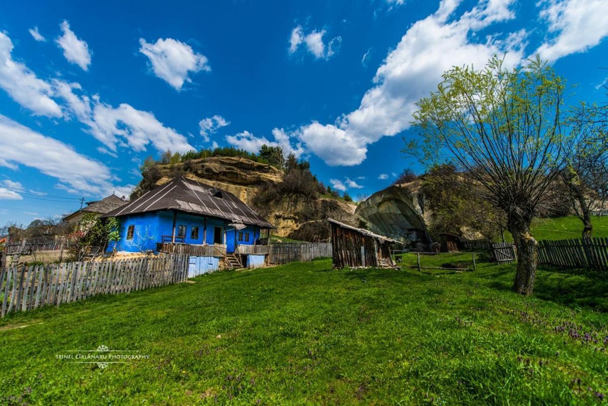 Conacul Doamnei Villa Corbi Exterior photo